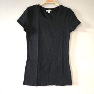 NWOT - Zenana Outfitters Medium Black Scoop Neck Tee GT-3008